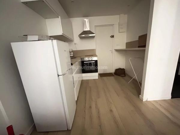 Location                                                      Appartement
                        
                     2 pièces                      22 m2                     à Aubagne