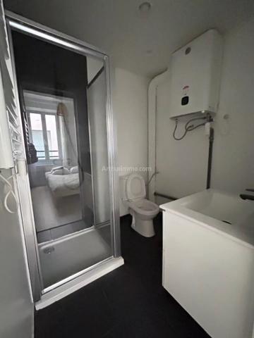 Location                                                      Appartement
                        
                     2 pièces                      22 m2                     à Aubagne