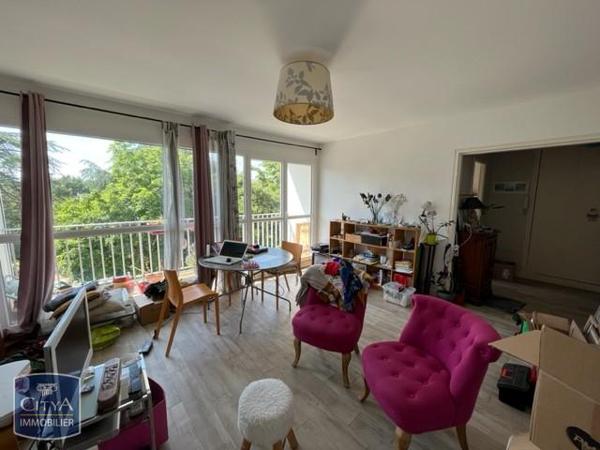 Appartement à louer 3 pièces 69.6m²