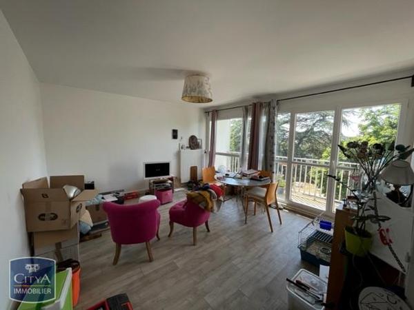 Appartement à louer 3 pièces 69.6m²