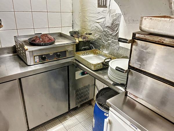 Cannes, proche Palais, Fonds de commerce Restaurant