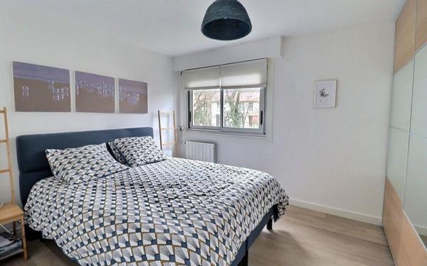 Appartement à vendre    4 pièces • 91 m2 Viroflay