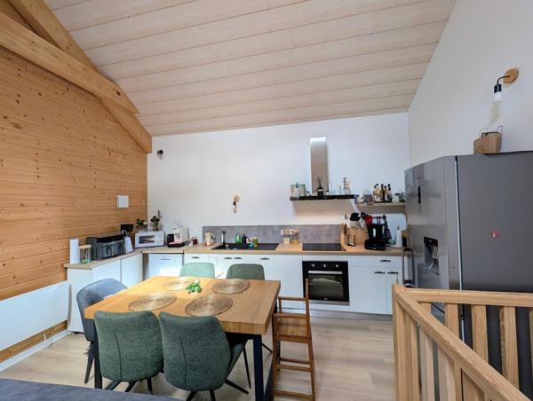 Maison rénovée, 3 chambres + jardin