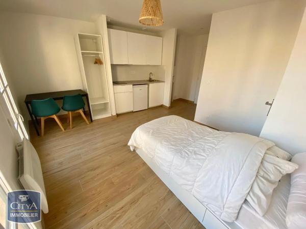 Appartement à louer 1 pièce 21.2m² Toulon (83000)
