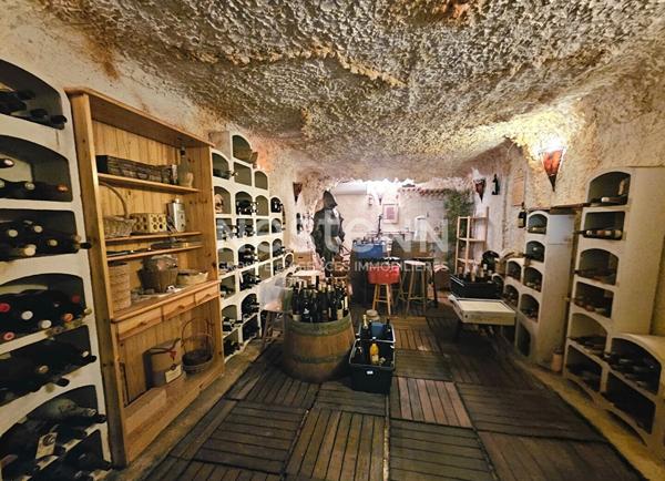 Villa 234m² , plain-pied avec piscine, vue dégagée , Cadre campagne à cuers