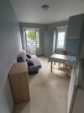Studio meublé n°17 – 14,11 m² – 1er étage, Saint-Nazaire