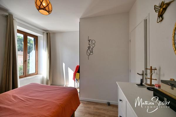 Maison de village avec extérieur à SAIN BEL (69)