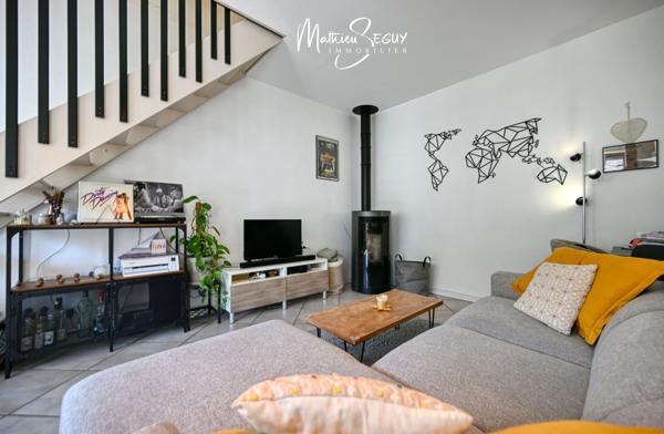 Maison de village avec extérieur à SAIN BEL (69)