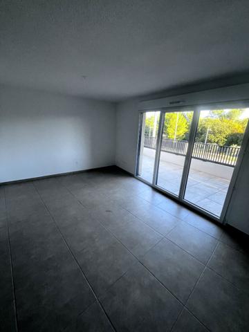 T3 NEUF MAS DE ROCHET