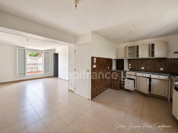 SPÉCIAL INVESTISSEURS 1 maison, 2 appartements, 1 revenu immédiat !