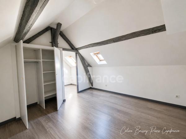 SPÉCIAL INVESTISSEURS 1 maison, 2 appartements, 1 revenu immédiat !