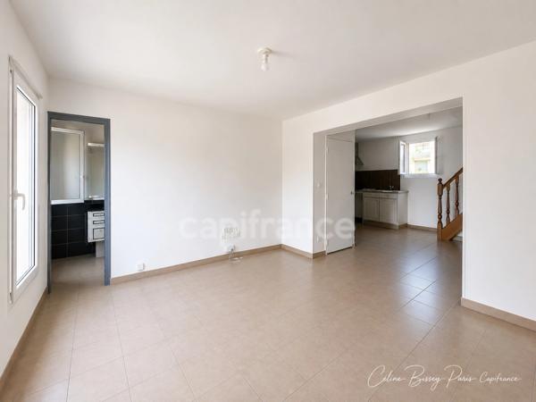 SPÉCIAL INVESTISSEURS 1 maison, 2 appartements, 1 revenu immédiat !