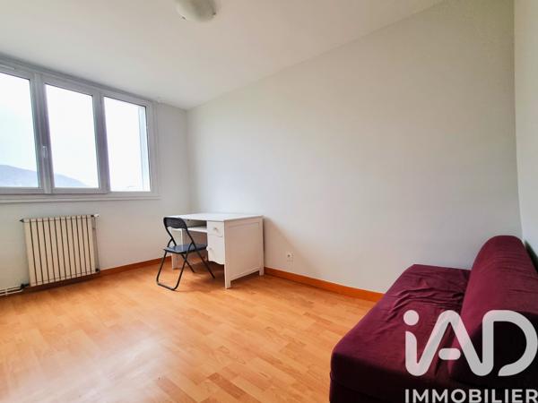 Location appartement 4 pièces 69 m² Le Pont-de-Claix