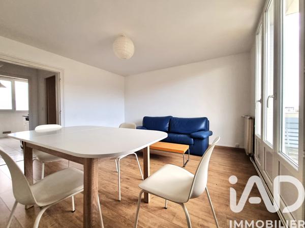 Location appartement 4 pièces 69 m² Le Pont-de-Claix