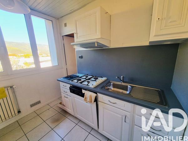 Location appartement 4 pièces 69 m² Le Pont-de-Claix