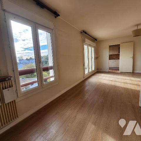 Appartement balcon et garage - Quartier Gazonfier 
