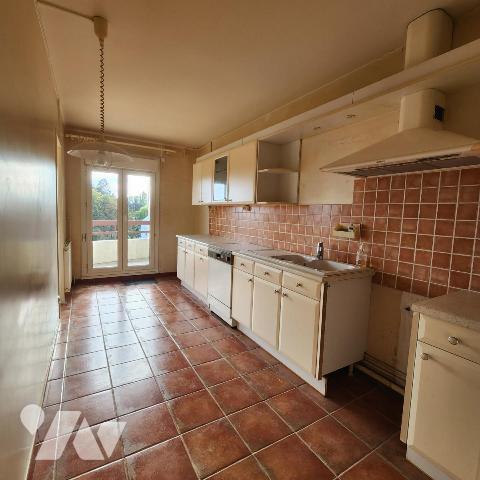 Appartement balcon et garage - Quartier Gazonfier 