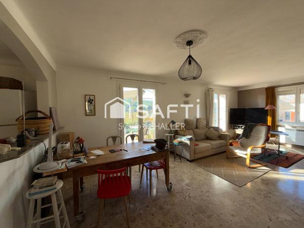 Maison de plain-pied avec vue dominante dans un environnement exceptionnel