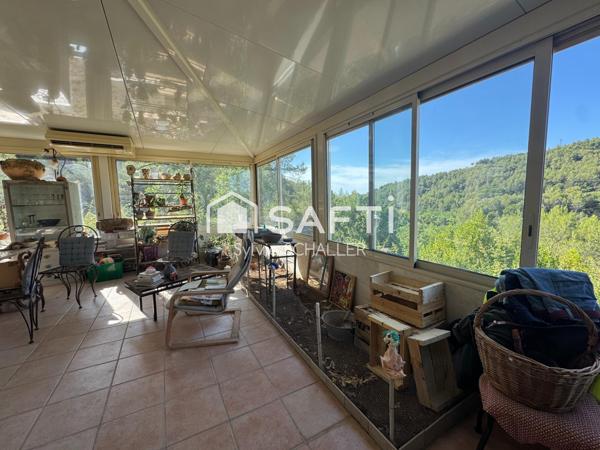 Maison de plain-pied avec vue dominante dans un environnement exceptionnel