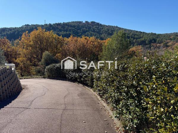 Maison de plain-pied avec vue dominante dans un environnement exceptionnel