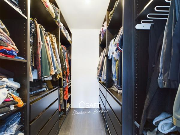 Magnifique Familiale 4 chambres, 1 bureau, piscine et garage !! Proximité Bus et accès rocade