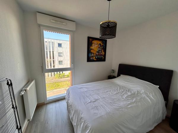 Appartement t3 double terrasse et place de parking
