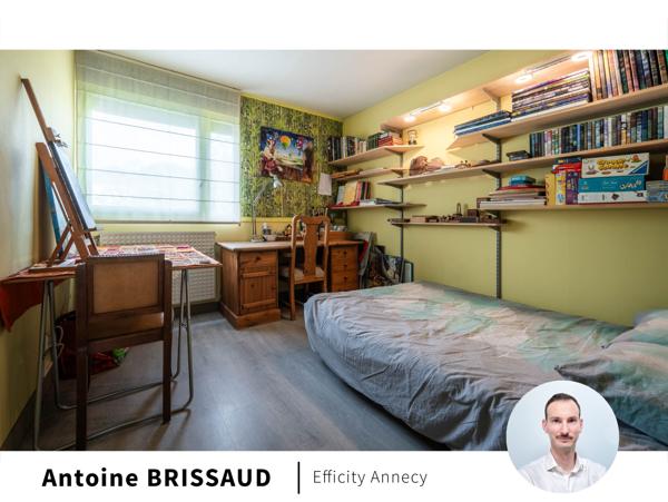 Appartement
         4 pièces
        - 80 m² 335 000 € *