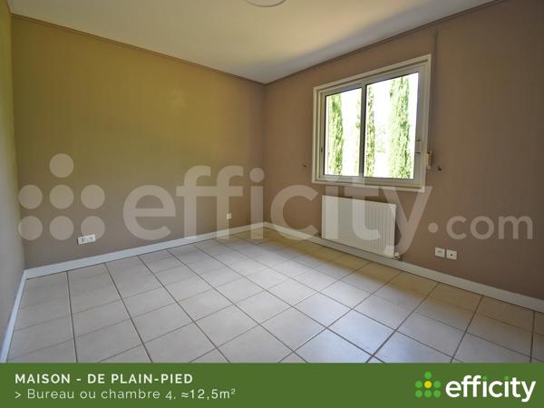 Maison
         6 pièces
        - 132 m² 409 000 € *