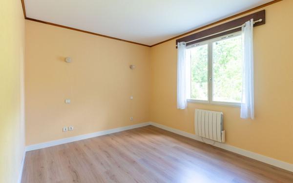 Maison à vendre    4 pièces •  Arès