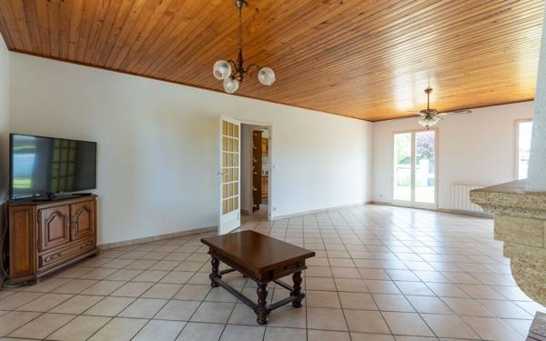 Maison à vendre    4 pièces •  Arès