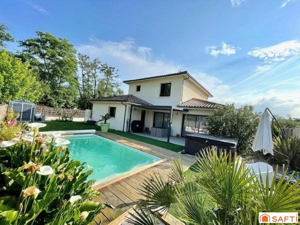 EXCEPTIONNEL !!! DANS LA COMMUNE DE MARTILLAC MAISON RECENTE 159 M2 AVEC PISCINE ET SPA