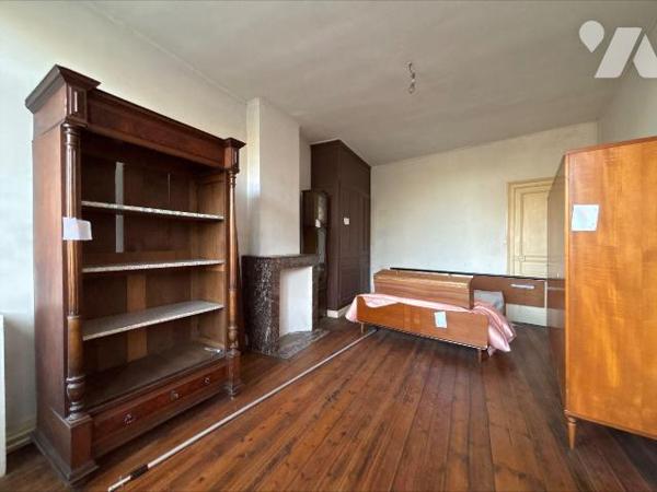 EN EXCLUSIVITE !  Immeuble à usage mixte 

Immeuble à usage mixte idéalement situé en plein c...