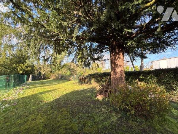 EN EXCLUSIVITE !  Immeuble à usage mixte 

Immeuble à usage mixte idéalement situé en plein c...