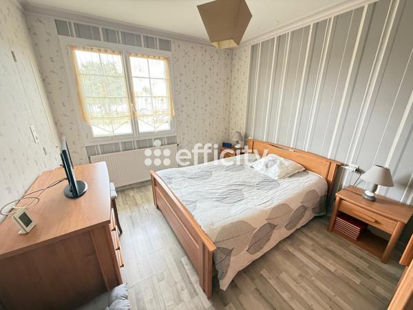 Maison
         5 pièces
        - 103 m²