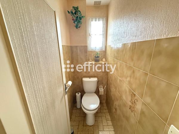 Maison
         5 pièces
        - 103 m²