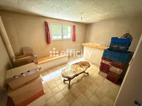 Maison
         5 pièces
        - 103 m²