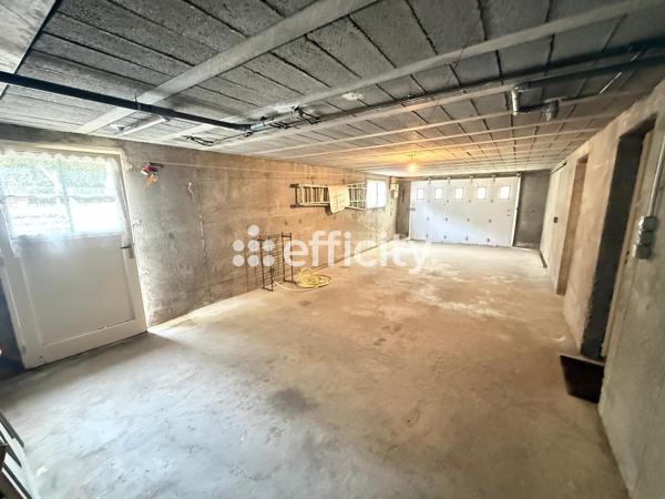 Maison
         5 pièces
        - 103 m²