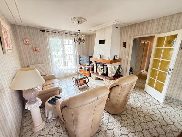 Maison
         5 pièces
        - 103 m²