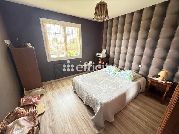 Maison
         5 pièces
        - 103 m²