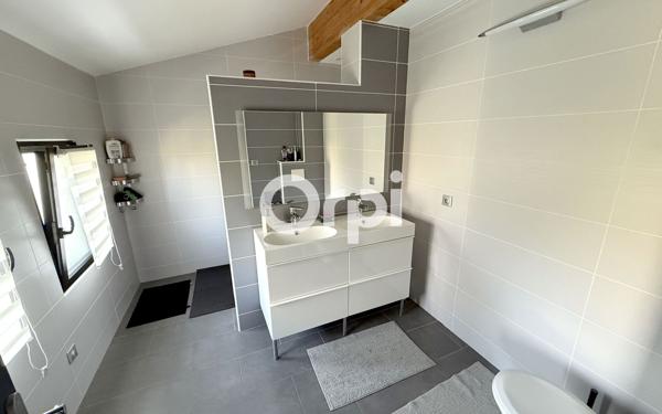 Maison à vendre    5 pièces • 287 m2 Montberon