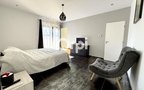 Maison à vendre    5 pièces • 287 m2 Montberon