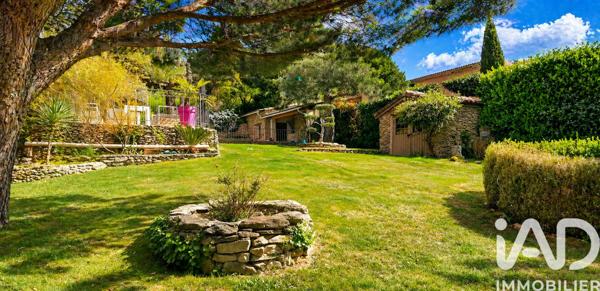 Maison à vendre 7 pièces 158 m² Malaucène