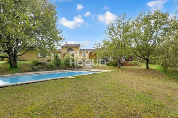 Villa à FRONTON 7 pièces, 180 m² avec piscine et terrain de 4 005 m²