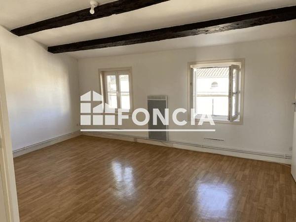 Location Studio 31.51 m² - 32 RUE GRIMAUX Rochefort 17300
