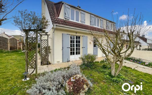 Maison à vendre    6 pièces •  Pontpoint