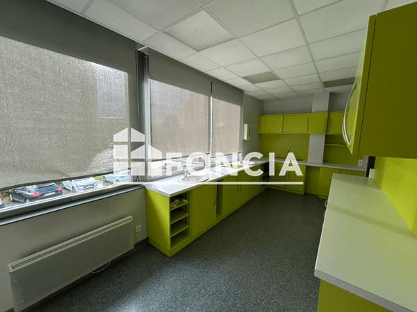Location Local commercial 3 pièces - Bihorel 76420