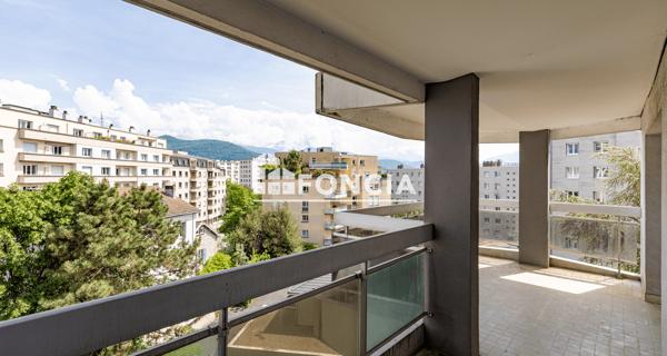 À vendre Appartement 4 pièces 95 m² - Grenoble 38100