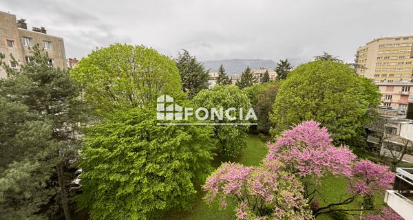 À vendre Appartement 4 pièces 95 m² - Grenoble 38100
