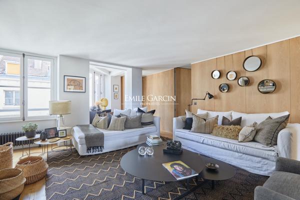 A vendre - appartement - 111 m² - Paris - 75007 - Invalides  - Balcon