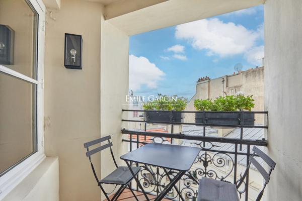 A vendre - appartement - 111 m² - Paris - 75007 - Invalides  - Balcon